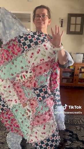 Easy Turtle Pattern Rag Quilt for Beginners