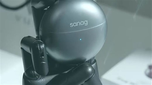 塞那蓝牙耳机触控操作简单便捷，续航持久，适合日常通勤、运动使用，提升听歌体验。