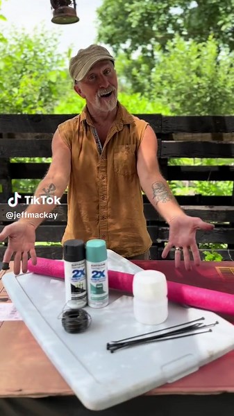 Lets make a giant dragonfly from pool noodles and some recycled plastics … tutorial on Patreon tomorrow #recycle #diy #poolnoodle #summer #summercrafts #artsandcrafts #garden #dragonfly