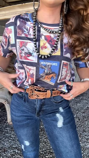 Cutest little western tee! ♥️♥️ Shop >> https://www.heelsnspurs.com/collections/new-arrivals/products/the-warriors-western-graphic-tee | Heels N Spurs