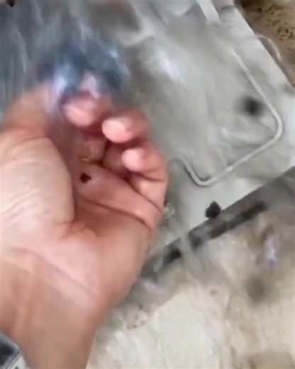 You can’t see it, but your washer could be harboring hidden bacteria and mold that transfer onto your clothes. This isn’t just about clean laundry—it’s about protecting your health - especially your lungs. The air you breathe, from the clothes you wear, could be impacted by lingering buildup in your washer. Uproot Washing Machine Cleaner Tabs give your washer the deep clean it needs to protect you from invisible dangers. Clean your machine, protect your lungs, and feel fresher every day. | Uproo