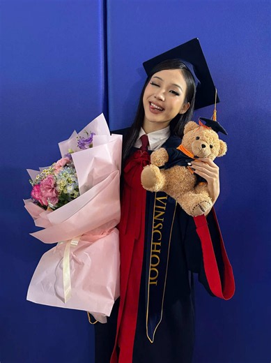 young, dumb, broke 🎓HIGHSCHOOL🎓 kid #graduation #fyp | graduation
