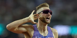 The GB powerhouse set the new two-mile mark at the Milrose Games in New York