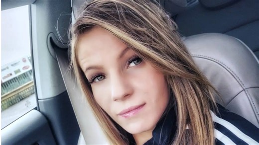Mom of 3 & Newborn Both Found Dead on Bathroom Floor Hours After Home Birth Gone Wrong