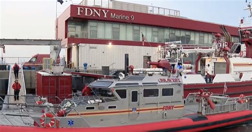 3 dead and 2 injured after boat capsizes near New York