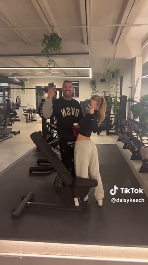 come to the gym w me | Daisy Keech Workout