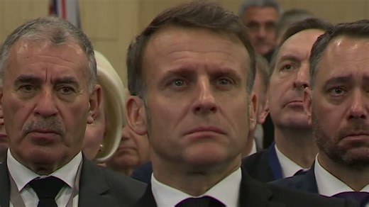 Trauerfeier Crans-Montana: Macron zu Tränen gerührt