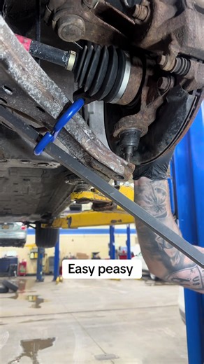 Control arm hook #mechainc #carrepair #cartiktok | Car Repair