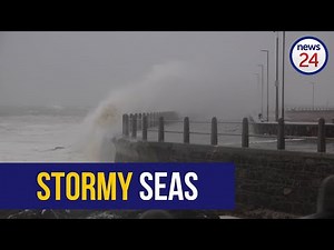 WATCH | Stormy seas as Cape Town braces for 'bitterly cold, wet and windy' cold front