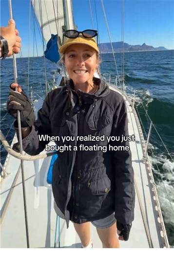 So it looks like we now live aboard a floating home named Avanti. Follow our journey as we navigate the coast of South Africa. 🇿🇦 . . . #southafrica #sailing #capetown