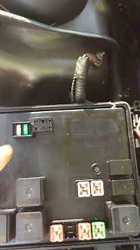 2009 Chrysler 300 starter relay bypass.