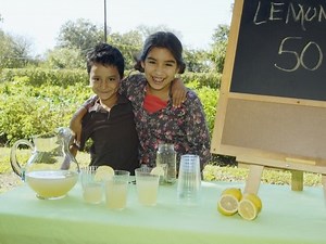 NJ Bars Towns From Regulating Kids' Lemonade Stands