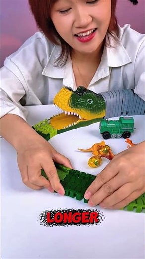 🤩Dinosaur Tunnel Adventure! 🦕✨ Watch the little train escape the T-Rex! #sprunki #funny #toys