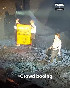 1.1M views · 1.7K reactions | They're back at it again | Metro | Facebook