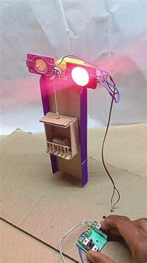 DIY Traffic Signal Light Project 🚦 | Amazing DC Motor Electronics Experiment 🔥