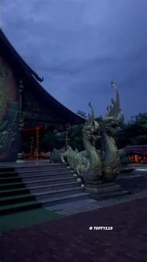 glowing temple in Ubon Ratchathani , Sirindhorn Wararam Phu Prao Temple, วัดสิรินธรวรารามภูพร้าว
