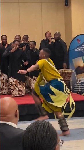 Watch how the Rwandese shows us these beautiful Amaraba dance steps.