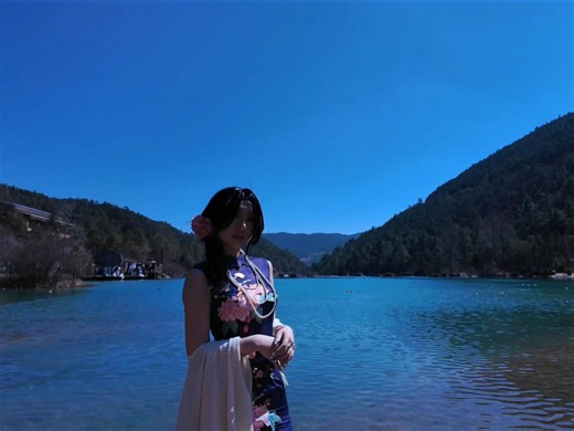 蓝月谷和耶莱娜的适配度