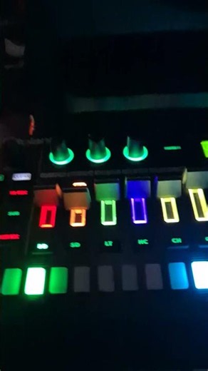 Best for beginners TR-6S ??? #drummachines #beginners #synth #electronicmusic