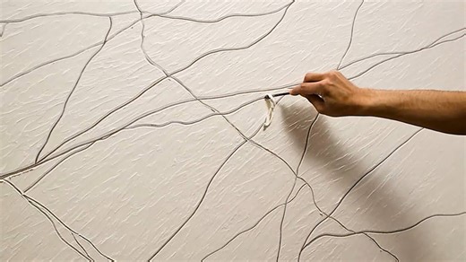 Stunning textured wall art: Metallic cracked compass rose & Aztec calendar DIY