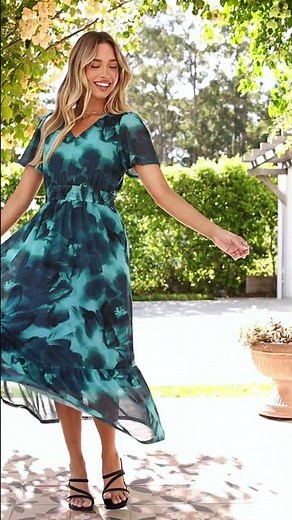 Romantic Dresses for Spring & Summer | Bloom Season Outfit Inspiration