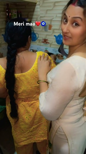 Kon Kehta Hai Sasu maa kabhi maa nahin Ban Sakti Meri wali to dost h 🧿😘😘😘😘￼