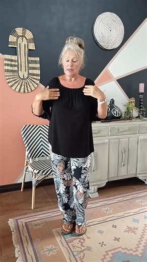 Belle Sleeve tops R490. To order or request colours available WhatsApp 0820952180. We courier nationwide. All sizes from small to fit 3xl. | Boho Handmade