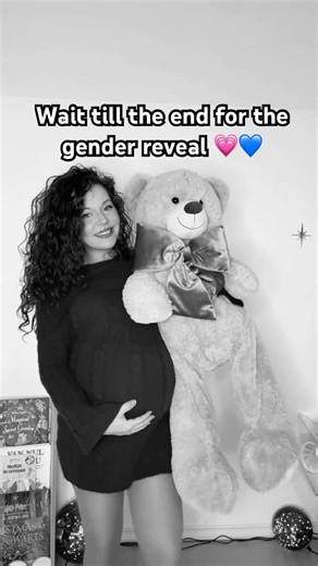 It’s here 🩵🩷 drawing my gender reveal! #drawing #pregnant #genderreveal #art #artist