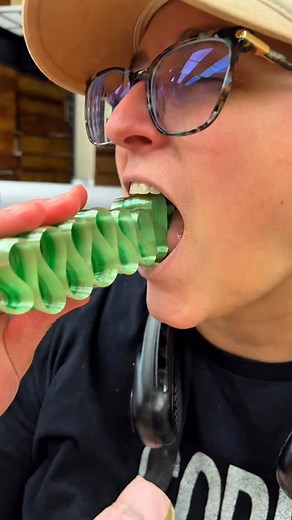 Crunchhh 😍 (sold in store only) ❤️ #herculescandy #syracuseny #candy #asmr | Hercules Candy Co