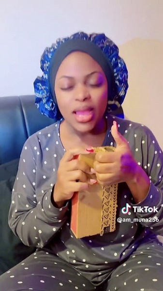 Exploring iPhone 17 Features with Muna's New Boyfriend