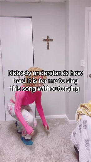 Every time #julieandthephantoms #relatable #fyp | singing