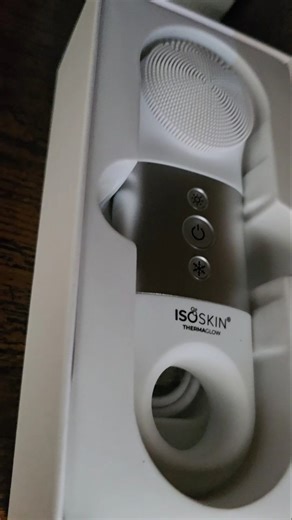 Thermaglow 4-in-1 Hot & Cold Facial Cleansing Brush and Massager