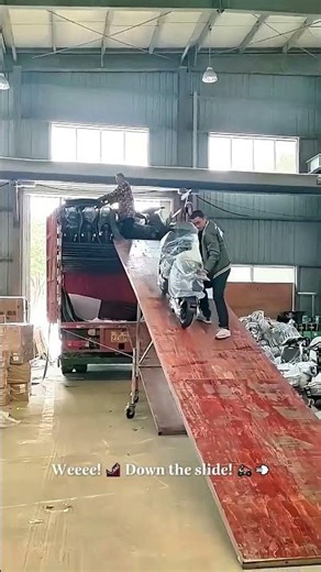 Is this the FASTEST way to unload bikes? 🏍️ Gravity Hack! 📉 #worksmart