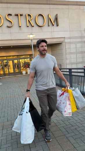 🏝Rebecca Jackson🏝 on Instagram: "Meet the shaver that Blayne is officially obsessed with this season. 👀✨#ad @laifen_tech The Laifen P3 Pro is small, powerful, travel-friendly, and honestly one of the smoothest shaves he’s ever gotten. Laifen always gets the engineering right — and this one is GOOD. 💨 Dual motors — 24,000 CPM ⚙️ Motor window design so you can actually see the power inside 🪒 0.055mm ArcBlade foil for a close, comfortable shave 📐 146.2° ArcBlade angle (traditional shavers are