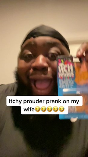 Omg I’m crying so hard 🤣🤣🤣🤣 #prankonmywife #wifeprank #fyp #comedy #itchypowderprank #funny #comedy #Hilarious #prank #prankwars