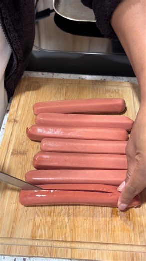 Perros Calientes: Deliciosos Hot Dogs Mexicanos