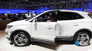 Luxury crossovers rule at the Los Angeles Auto Show