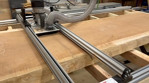 This gantry system from TrueTrac really cut down the time to flatten this slab! Check it out! Felder Group USA | Tommy Mac