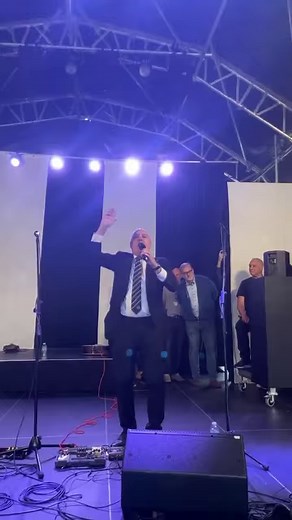 32K views · 842 reactions | Darren Eales having a good time at the fan zone #NUFC #NUFCFans #Newcastle Paul | Magpie 24/7  Courtesy of Lauren Day on X | Magpie 24/7 - Newcastle United | Facebook