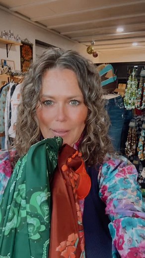 Is it material or fabric?!? 😂💁🏼‍♀️✨ either way THESE ARE INCREDIBLE.. the silkiest *fabric* you’ve ever felt.. super FLOWY & ELEGANT!! SHOP ALL 🍃LADY THE BRAND🍃HERE 👇🏽 https://lilbeesbohemian.com/search?type=product&q=lady the brand | Lil Bee's Bohemian