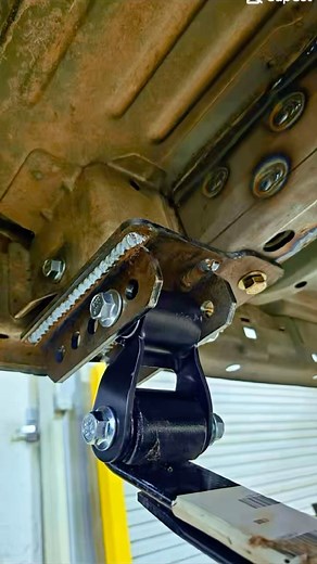CavFab on Instagram: "XJ Owners Rejoice! We have officially released our XJ Shackle Relocation Brackets! These will allow you to dial in your rear leaf suspension by achieving a perfect shackle angle resulting in a great on road ride, and maximum rear articulation off-road. These relocation brackets are available in a no lift or standard (1.5” lift) version. As always, these are engineered to have the best fitment and function. 100% bolt on, and made in the USA. CavFab.com #jeep #jeeps #jeepjk #