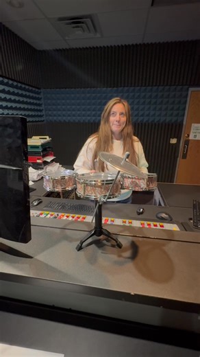 Team U93 tried the “Whitney Houston Challenge”, but was anyone successful? 😅 | U93