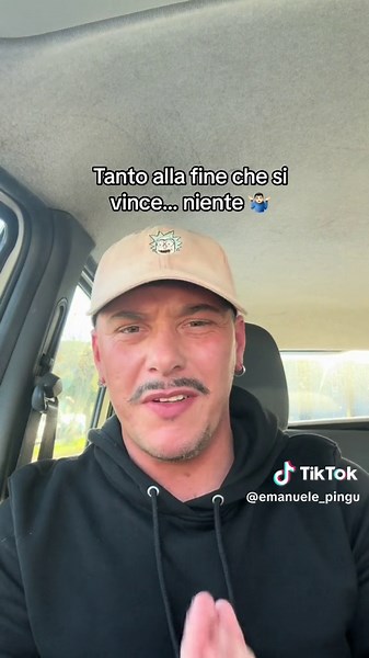 Giochiamo a fare gli orgogliosi - Pingu and the New Scooter