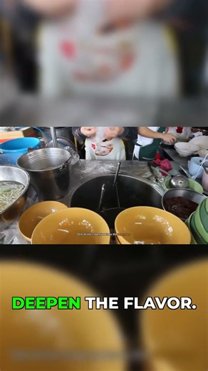 Must-Try Michelin Street Food Dishes in Bangkok! #travel