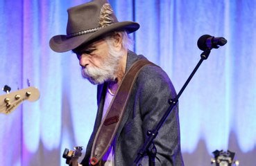 Bob Dylan leads the tributes to Bob Weir, following his death at 78