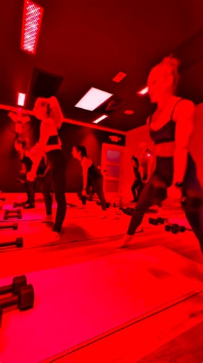 Ali Gassert on Instagram: "Transform your body and mind with LIIT Studio's Power class! This 45-minute strength workout, paired with infrared detox and red light therapy, is a total game-changer. Don't wait, try it out! Intro offers available at www.liitstudio.com"