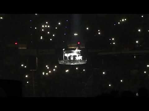 Dying in LA- Panic! at the Disco Live 2019