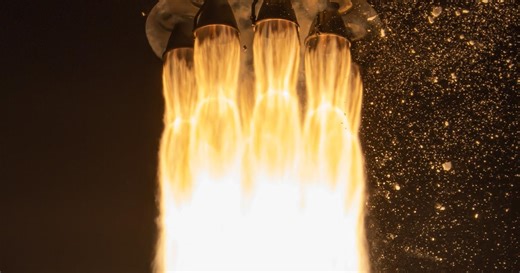 NASA's CAPSTONE CubeSat lifts off to test orbit of future space station