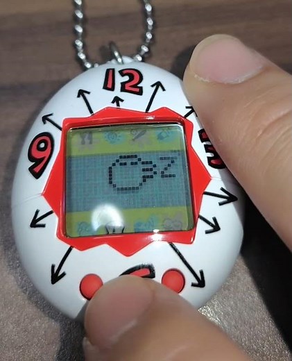 【たまごっち】30年ぶりに遊んでみた!ユニクロコラボ