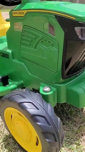 Get ready to bring the farm fun home with our John Deere Mini Tractor! 🚜✨ With working lights and sounds, your little farmer can have a field day! #PEG | Peg Perego USA